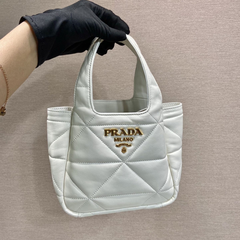 Pra*a shopping bags